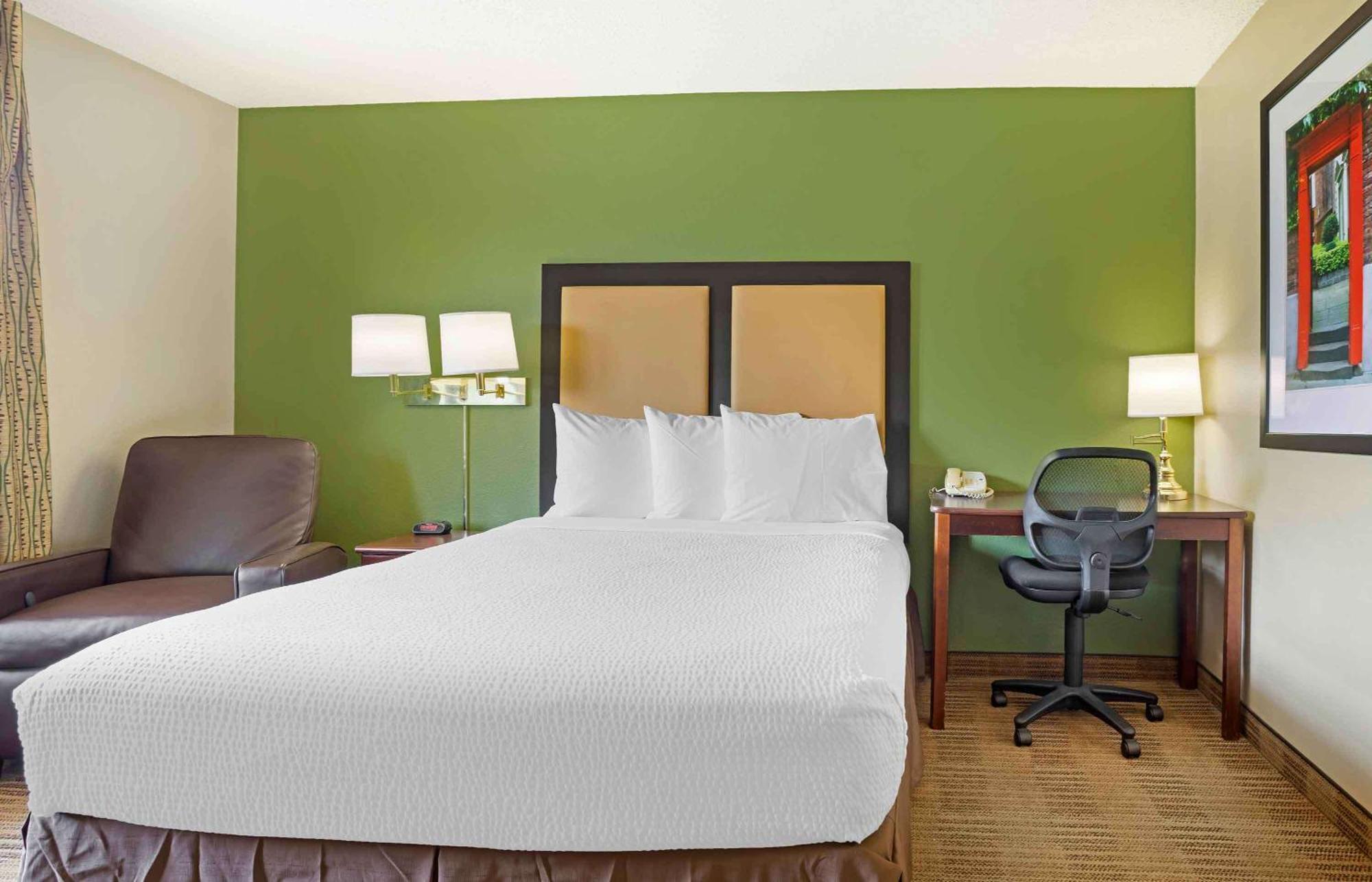 Extended Stay America Select Suites - Houston - Willowbrook - Hwy 249 Exterior photo